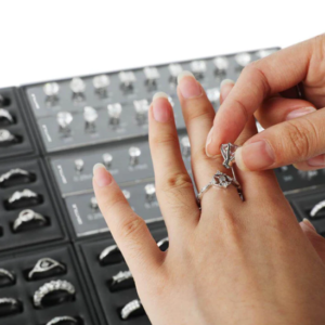 Magnetic Diamond Ring Selector & Display Set