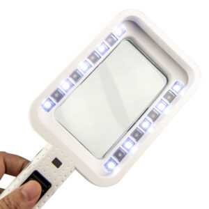 3x Foldable Magnifier with 18 LED Light